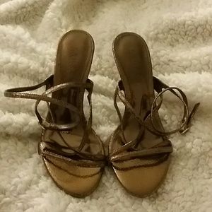 SOLD SOLD SOLD NWOT Lauren Ralph Lauren Strappy Sandals Sz.6B